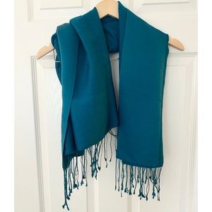 Cashmere scarf/wrap